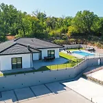 Lauret Villa Grubine