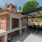 Lauret Villa *