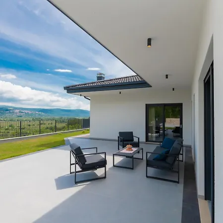 Lauret Villa *